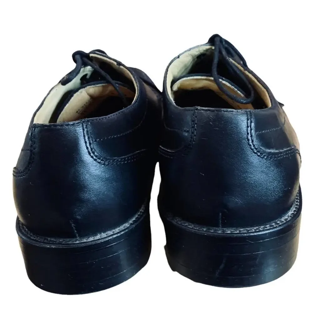 Dockers men’s dress shoes black lace up size 8.5 medium.‎